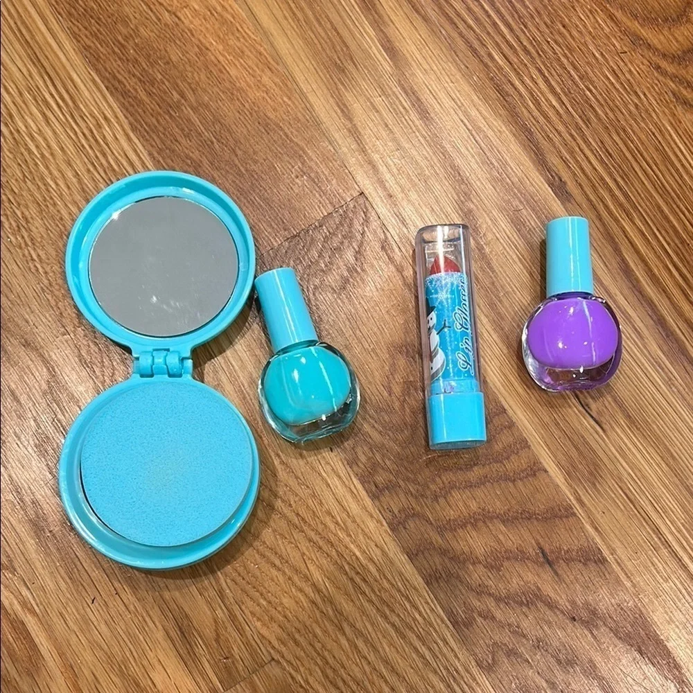 Girls Glittery Blue purse Nail Polish lip gloss hair brush mirror play make up
